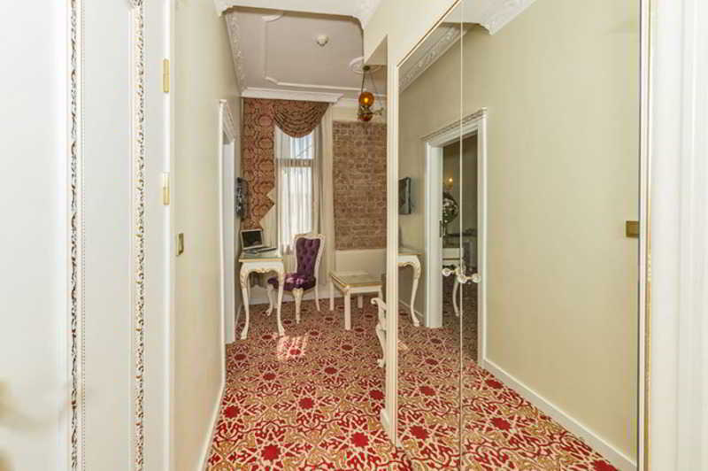 By Murat Crown Hotel Taksim Истанбул Екстериор снимка