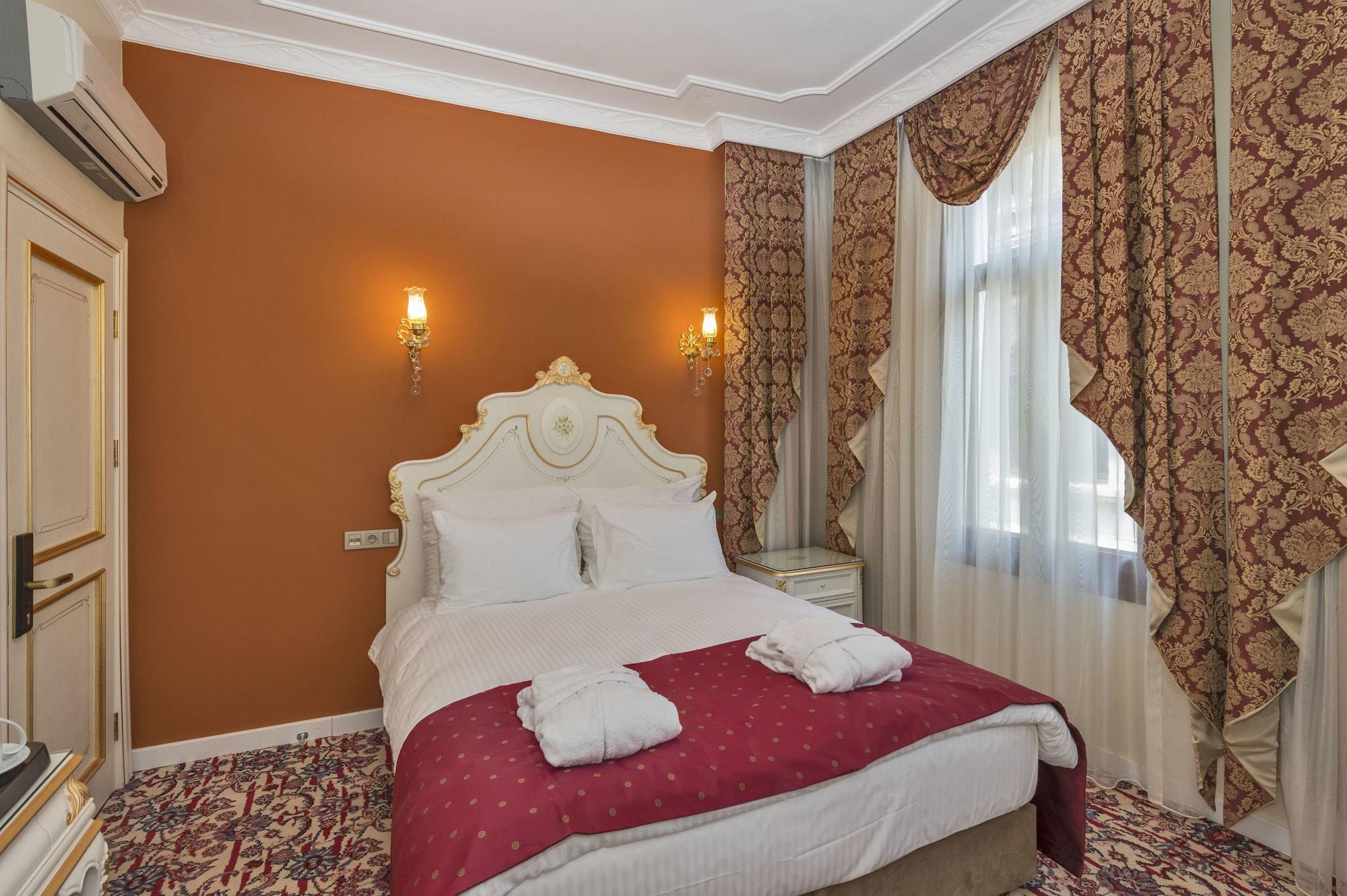 By Murat Crown Hotel Taksim Истанбул Екстериор снимка