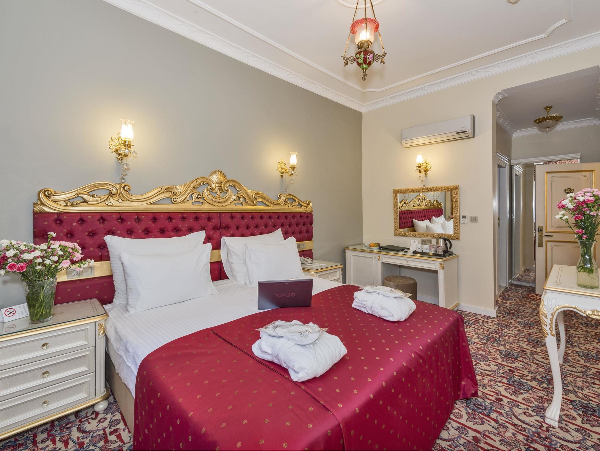 By Murat Crown Hotel Taksim Истанбул Екстериор снимка
