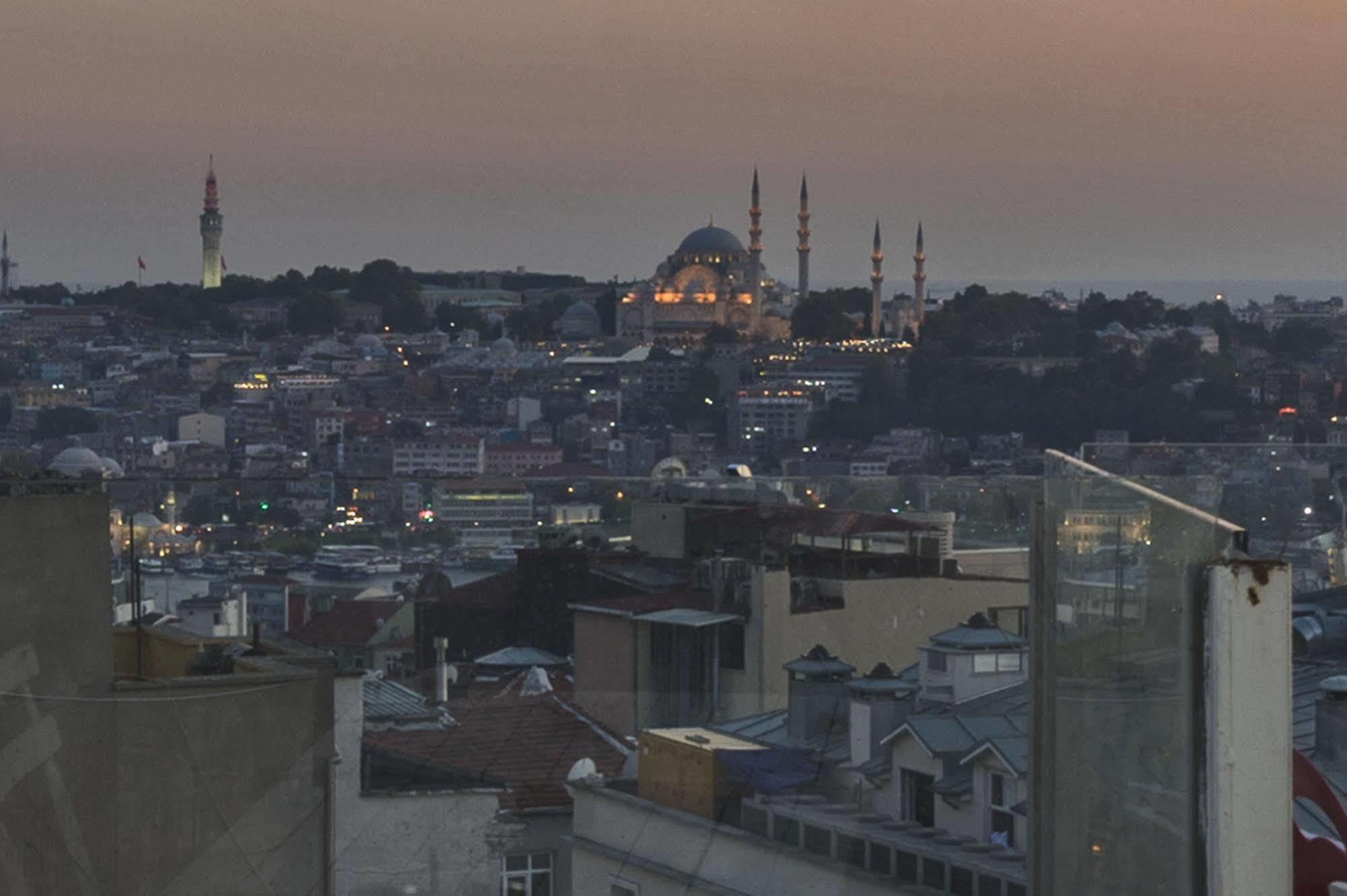 By Murat Crown Hotel Taksim Истанбул Екстериор снимка