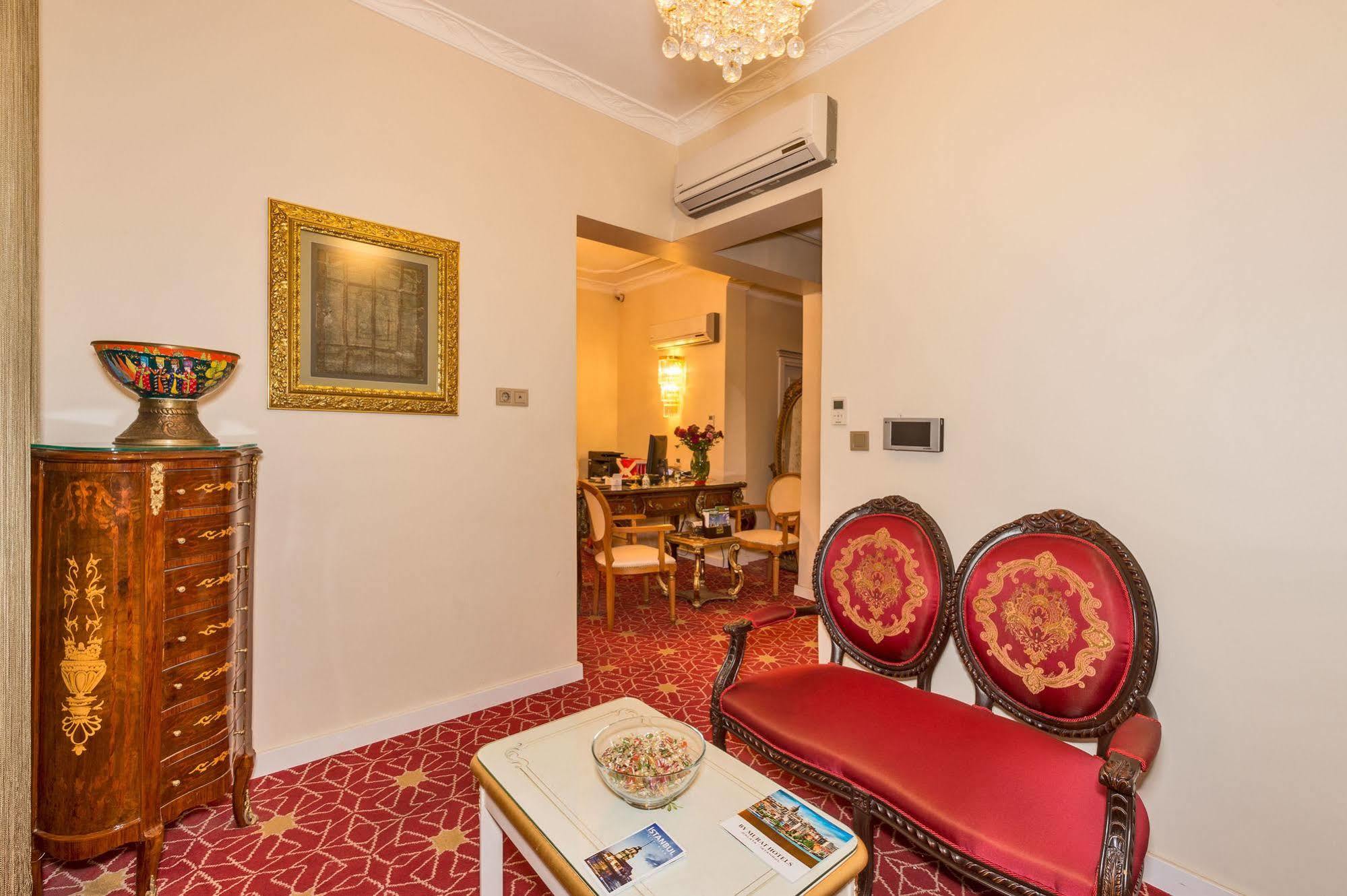 By Murat Crown Hotel Taksim Истанбул Екстериор снимка