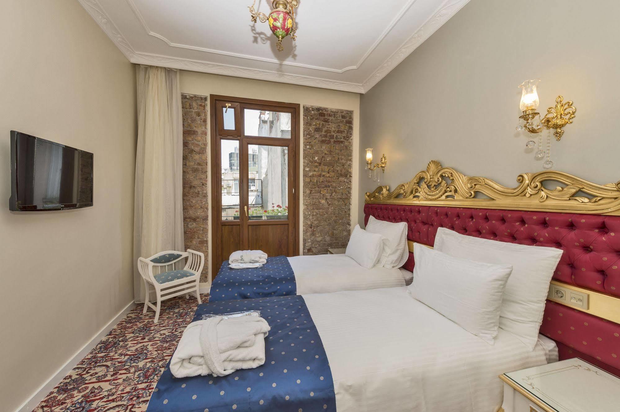 By Murat Crown Hotel Taksim Истанбул Екстериор снимка