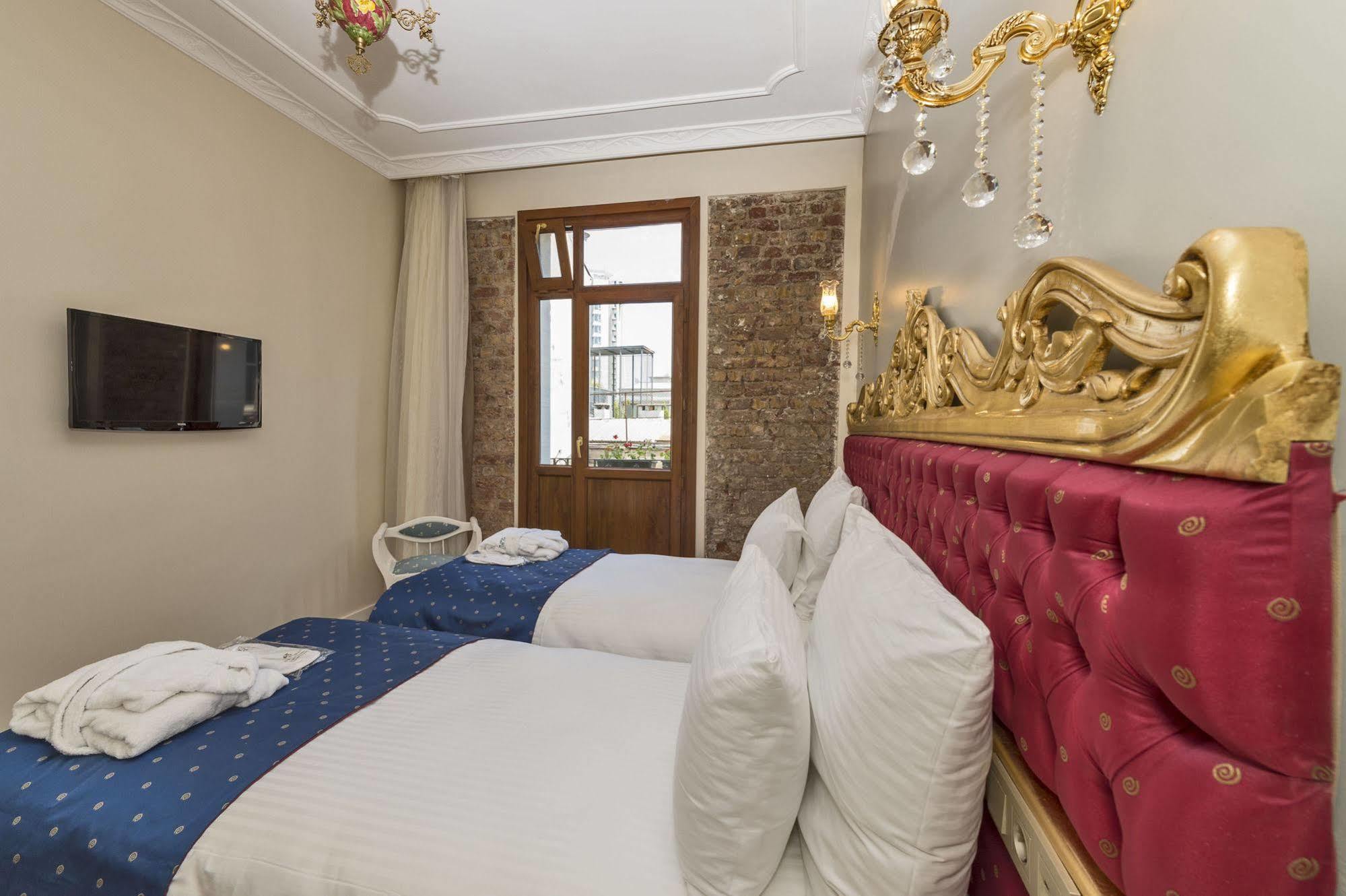 By Murat Crown Hotel Taksim Истанбул Екстериор снимка